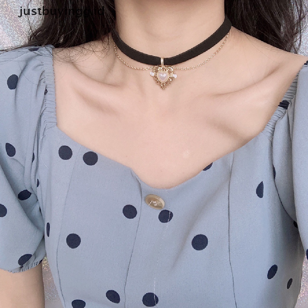 Kalung Choker Liontin Hati Bahan Velvet Warna Hitam Gaya Vintage Untuk Wanita