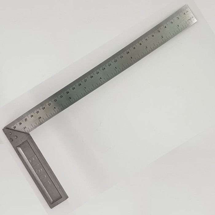 

SIKU METER TUKANG 12 INCH BISON - PENGGARIS BESI SUDUT 30 CM