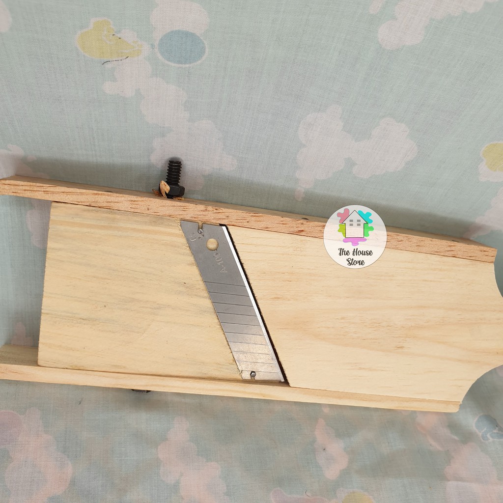 PARUTAN KERIPIK KENTANG ATAU SINGKONG / PARUTAN SERBAGUNA KAYU