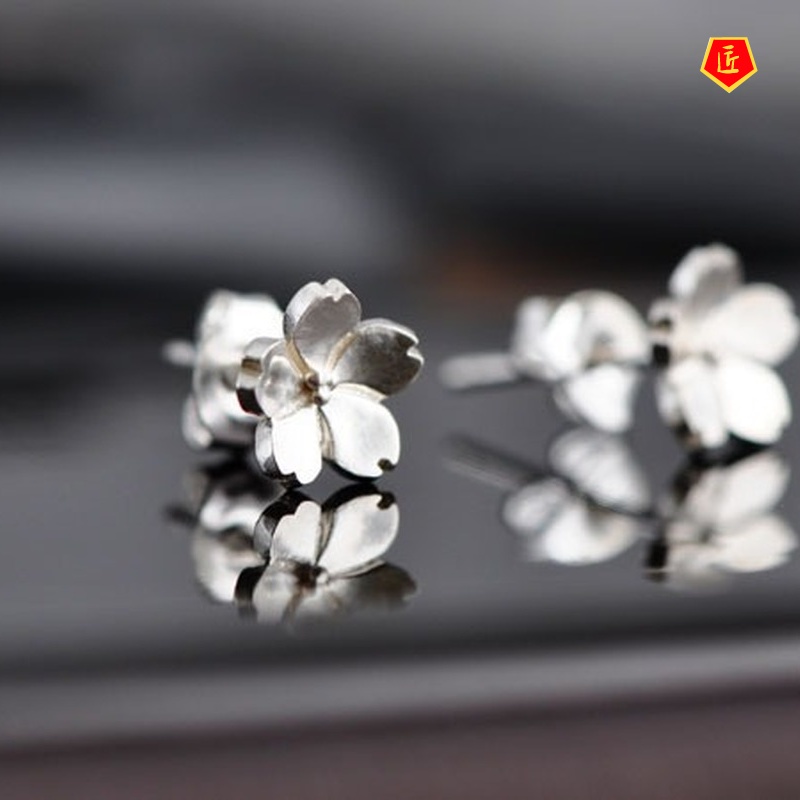 [Ready Stock]Silver Artistic Small Cherry Blossom Ear Studs Women's