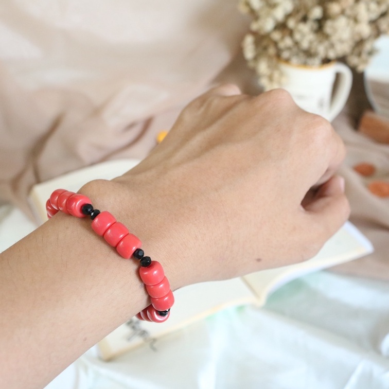 Gelang / Bracelet Lamp / Fashion / Korea Style / Simple / Cantik / Unik / Etnik / Natural / Gelang Sahabat Persahabatan / Wanita Vintage / Biru Muda / Batu Putih / Aksesoris Asesoris / Perhiasan Unik Cantik Anggun