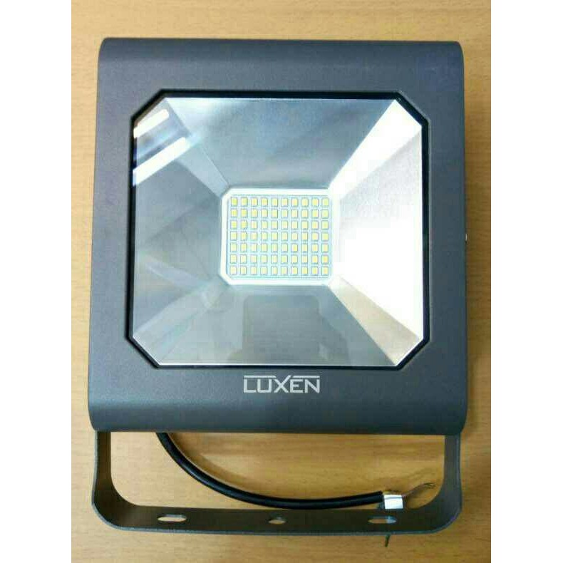 Lampu Sorot LED LuxenFlood Light 50W
