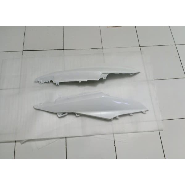 COVER BODY HONDA BEAT FI 2013 - 2015 WARNA MERAH HITAM PUTIH BIRU