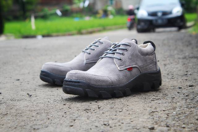 PROMO 9.9 SEPATU SAFETY PRIA SEPATU BOOTS PENDEK COWOK GUNUNG PROYEK TOURING TRACKING SUEDE KODE 03