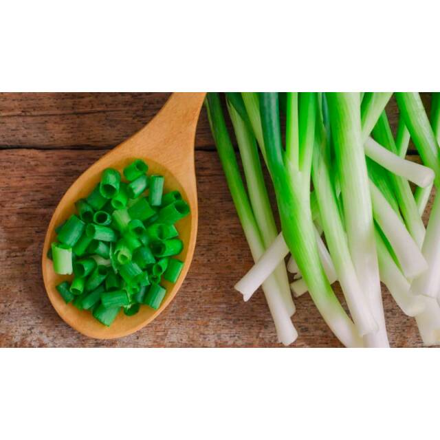

Daun Bawang/Seledri 1bungkus(2batang)