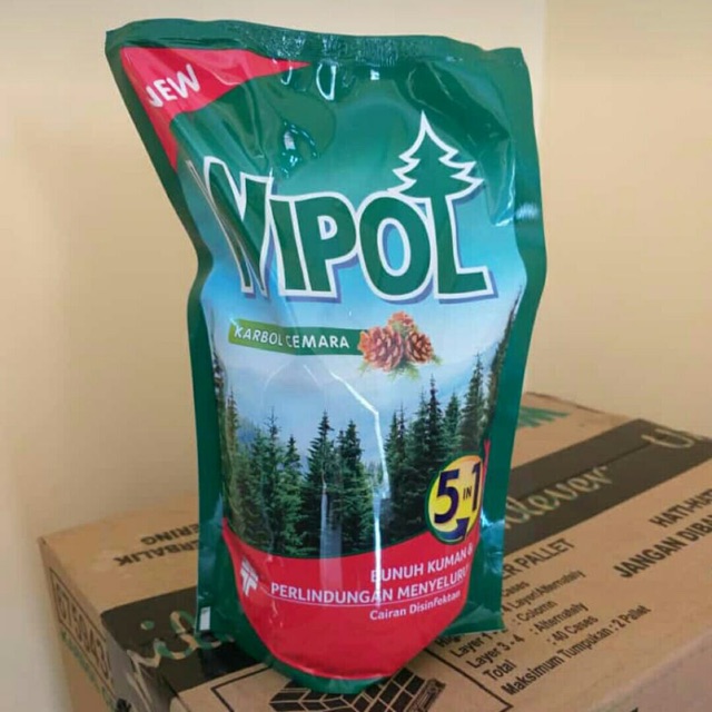 Wipol Karbol Pembersih Lantai