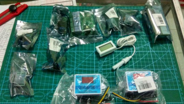 Thermostat Pengontrol Temperatur Digital Lcd W3230 Dc 12v / 24v 20a Ac 110v-220v 10a Dengan Probe