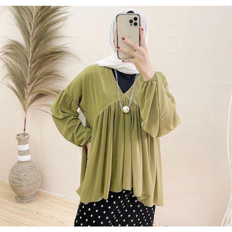 BLOUSE CERUTY DEALOVA | TARTAN MIZU | LUCIA WOLFIS | PRETTY RUFFLE BLOUSE-NAVASAGE GREEN