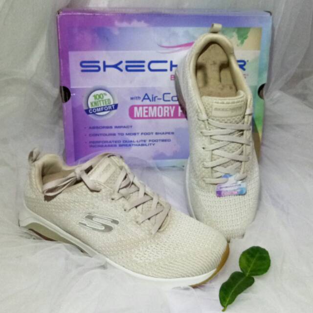 Skech-Air Extreme-Not Alone with Air Cooled Memory Foam | Skechers Murah | Skechers Diskon