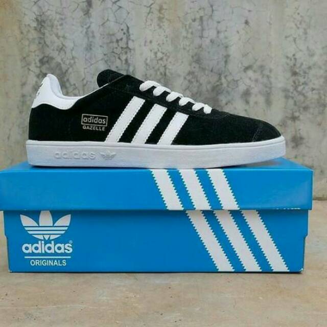 Sepatu Adidas Gazelle Black White Hitam Putih Sneakers Pria Wanita Kets Sekolah Kerja Kuliah