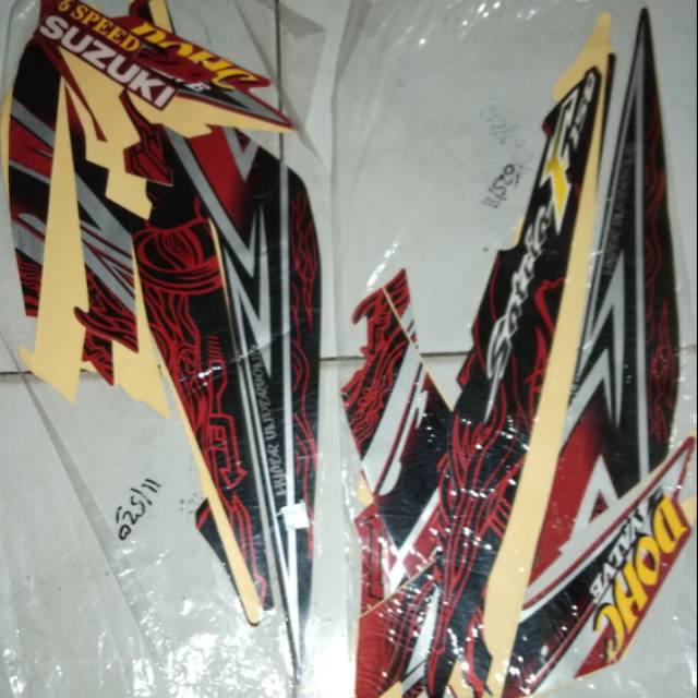 Striping sticker standar satria fu 2011 hitam merah