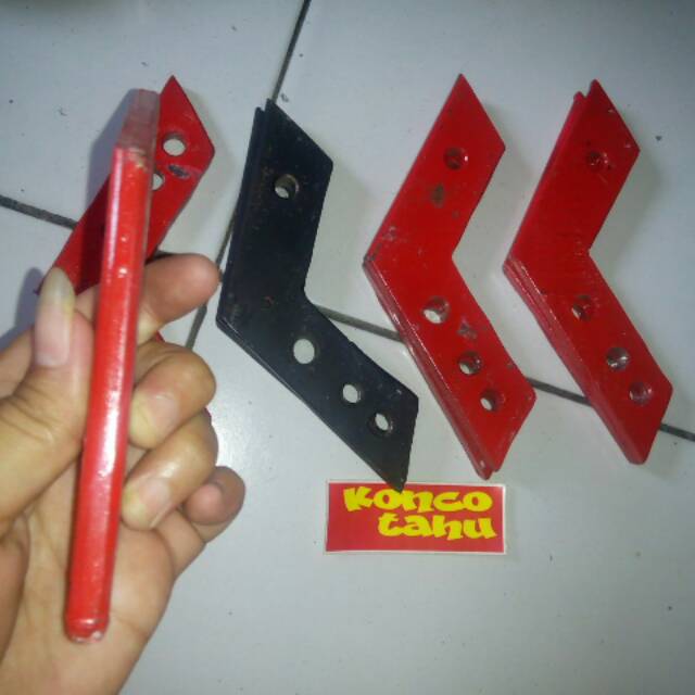 Peninggi shock belakang c70