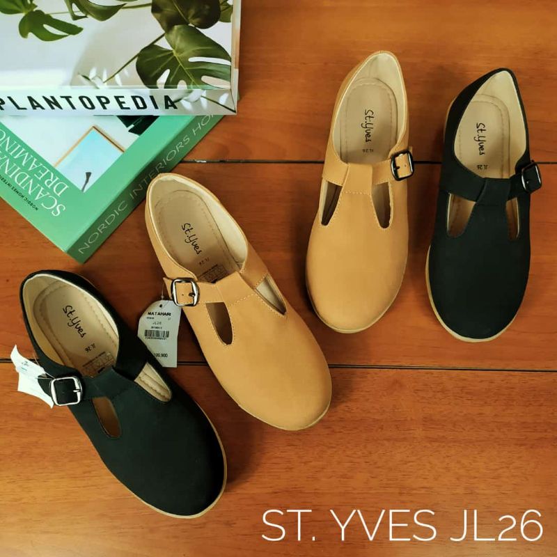 Sepatu ST.YVES