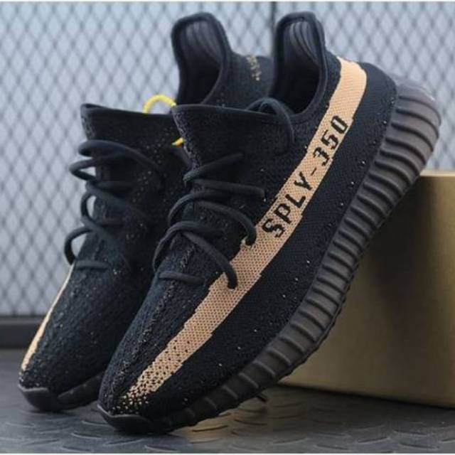 sepatu yeezy