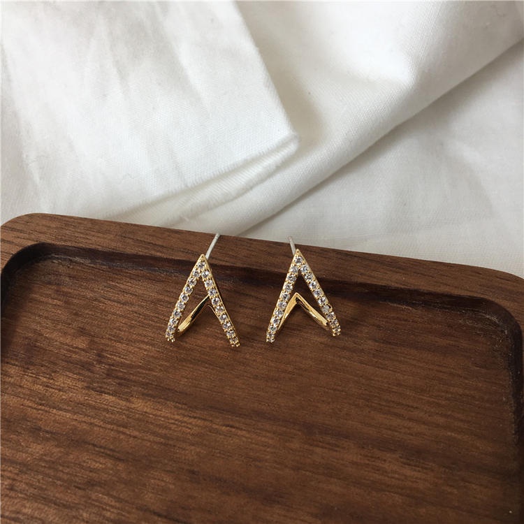 Anting Tusuk Motif Geometri Hias Berlian Imitasi Simple Ala Korea Untuk Wanita