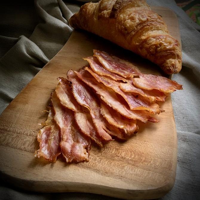 

MAKANAN BEKU / NATURAL SMOKED CHICKEN BACON NON COD