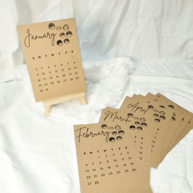 KALENDER MEJA 2022 BTS/2022 AESTHETIC CALENDAR FREE STANDING KAYU