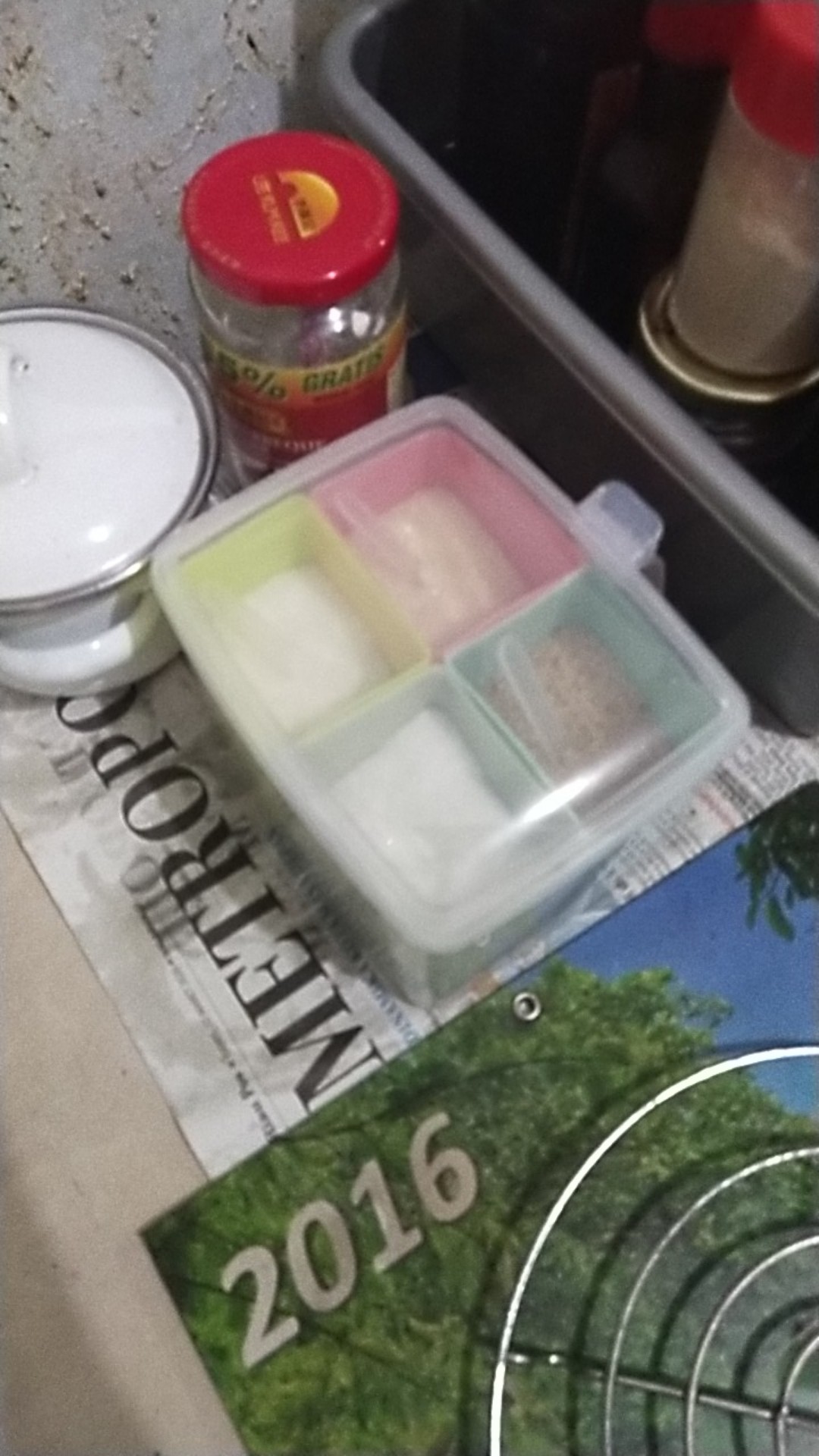 Tempat Garam Gula Merica Mecin Micin Bumbu Dapur Dll