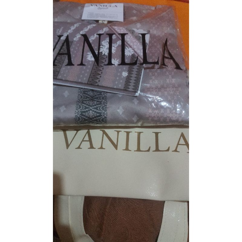 Jade Blouse by Vanilla Hijab