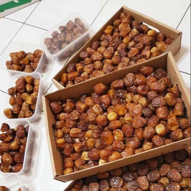 

Kurma Sukari Ruthob 1kg