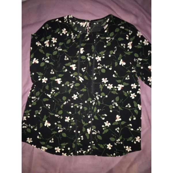 blouse motif bunga the executive
