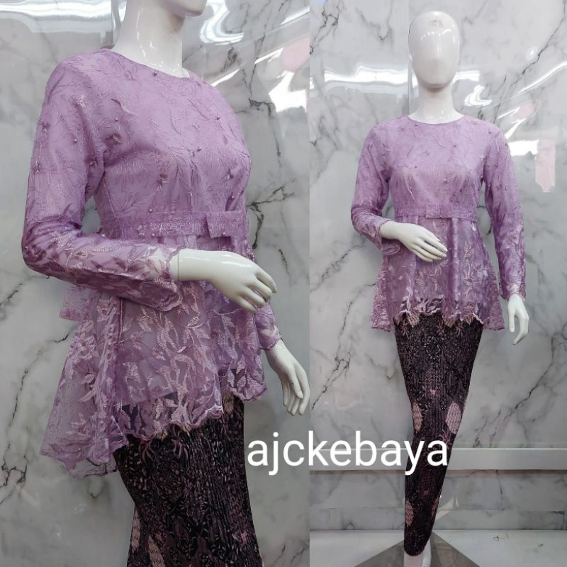 Kebaya / Gotik Pingwin/ Kebaya Modern/ Kebaya Tunik / Set Kebaya/ajc kebaya