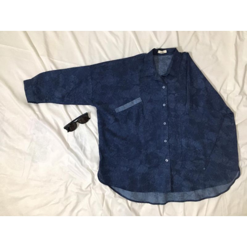 Kemeja Floral Denim Batwing
