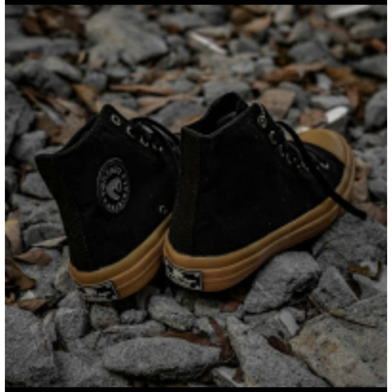 Sepatu Lokal/Sepatu unisex/Sepatu Ventela Bts 70s hight gum black kualitas Terbaik