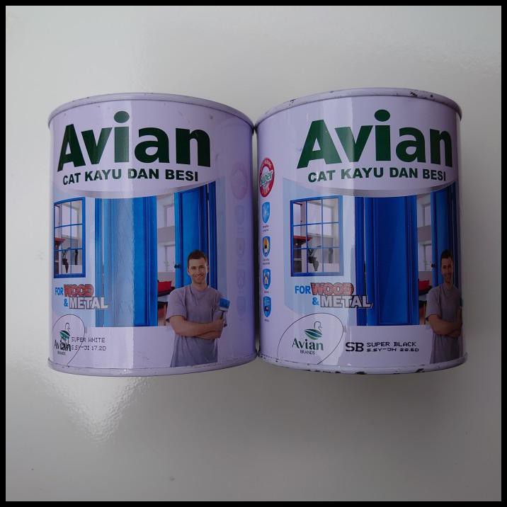 Cat Avian 1Kg Kayu &amp; Besi