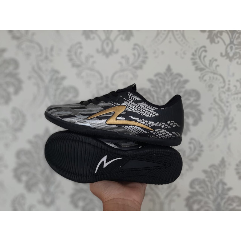 [TERLARIS ] SEPATU FUTSAL MURAH BERKWALITAS LANGSUNG DARI PRODUSEN ( 1kg =2paket) cod Serbamurahs-IF HITAM