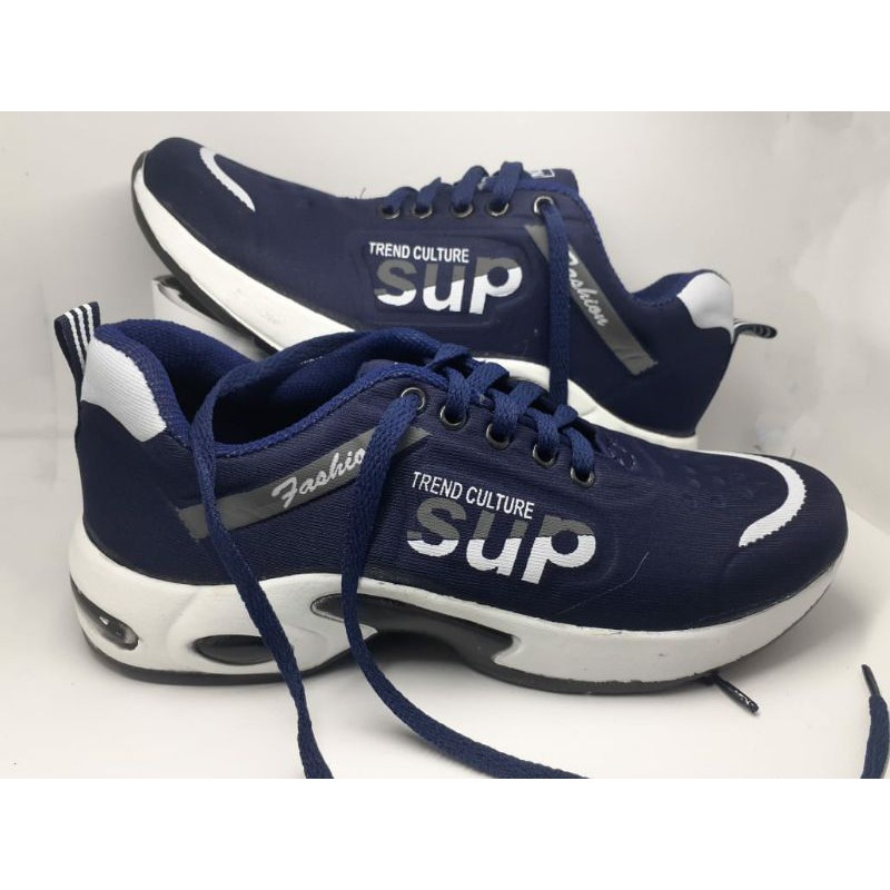 Sepatu Sneakers Pria SUP