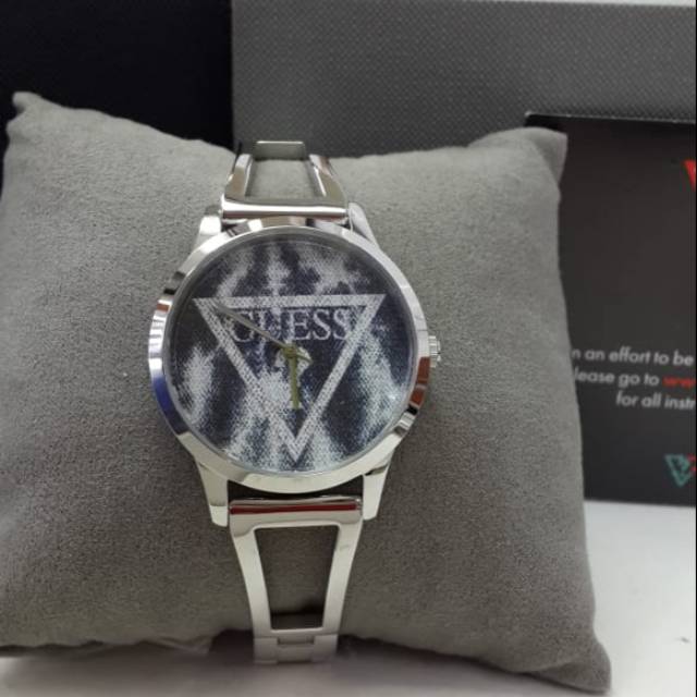 Jam Tangan Wanita Guess W1145L1 Rantai Silver Original Murah