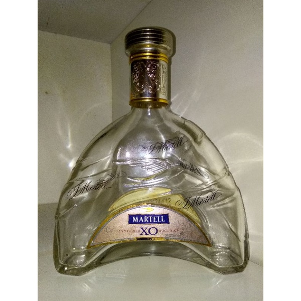 botol bekas miras Martell xo untuk pajangan atau hiasan dinding