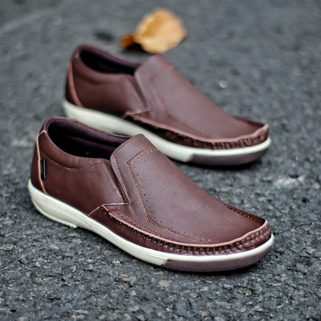 ABRHM SANDRE Sepatu Kasual Slip On Pria Kulit Asli