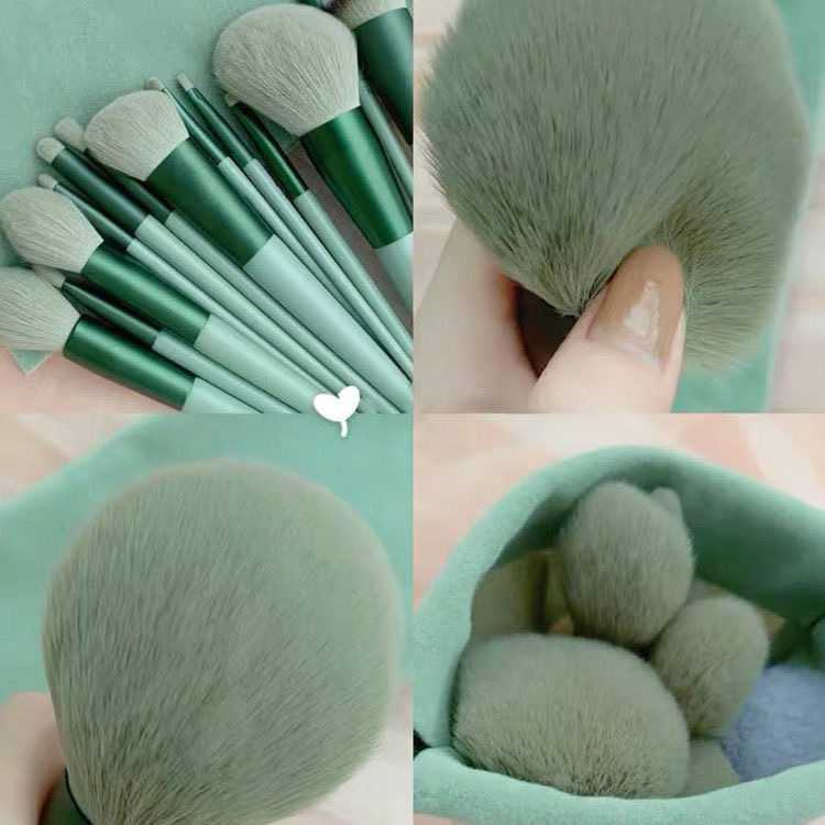 Nancy Kuas Make Up Brush Set 13 PCS