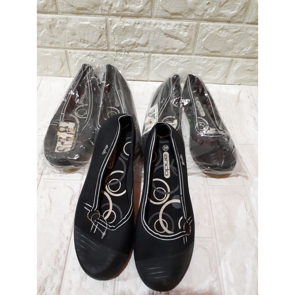 SEPATU SLIP ON ANDO (CEWEK)