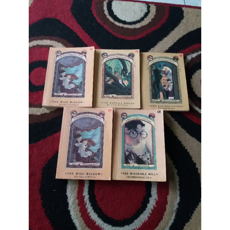 Novel A Series of Unfortunate Events