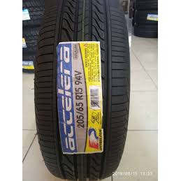 Ban standar innova 205/65/15 accelera murah