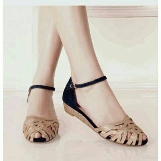 

Unik BLACK QUINNO GLITTER Limited