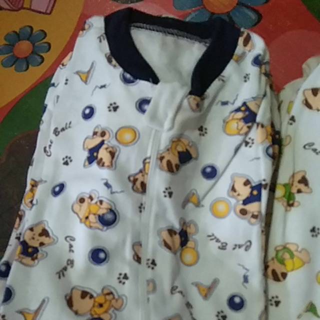 Bedong bayi instan motif