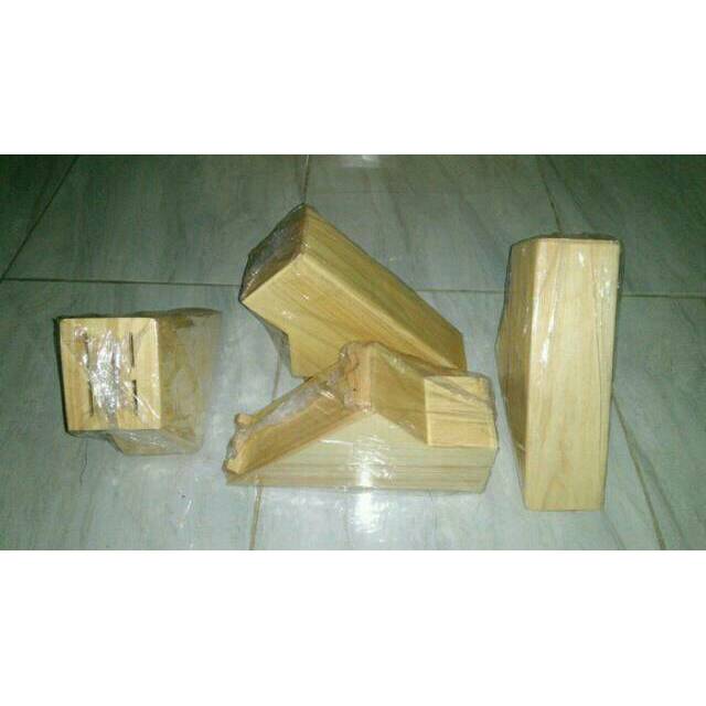 Tempat Pisau / Wadah Pisau dari Kayu Pinus (hi-grade)