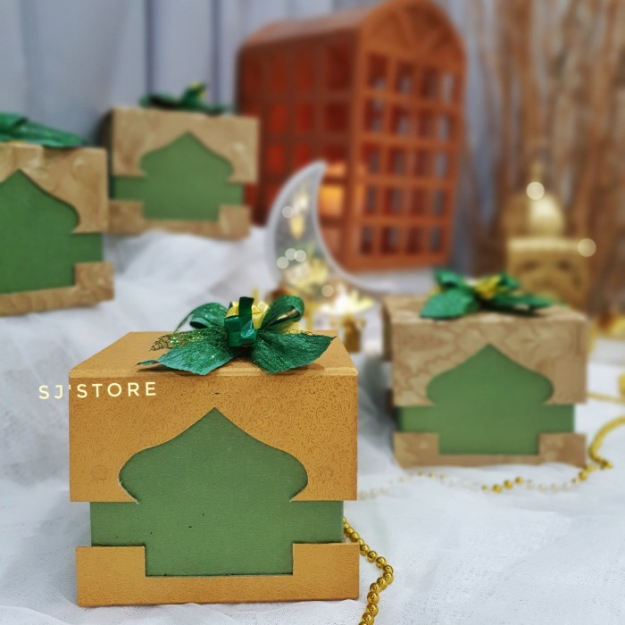 

Box hampers lebaran idul fitri tempat cantik kue kering