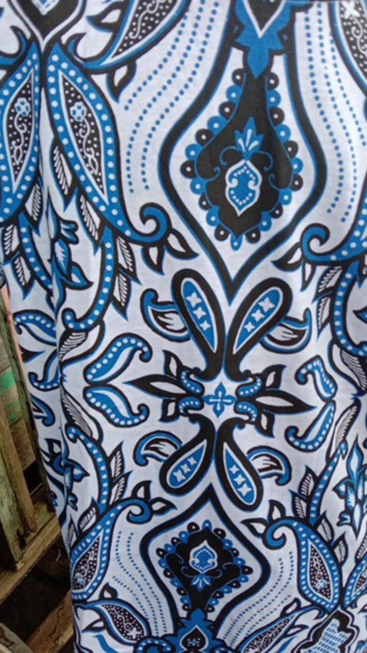 Kaos Batik / Kaos Distro / Kaos Pekalongan / Kaos Jogja / Kaos Bandung /kaos Polo / Motif Cuwiri