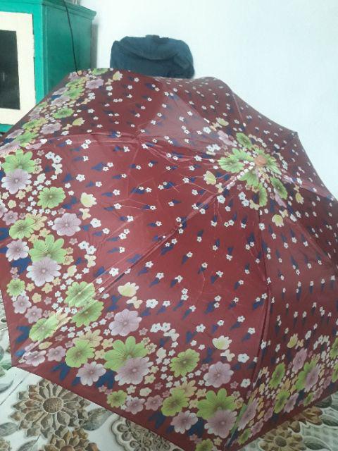 Payung Lipat 2 Motif Kembang Rhino