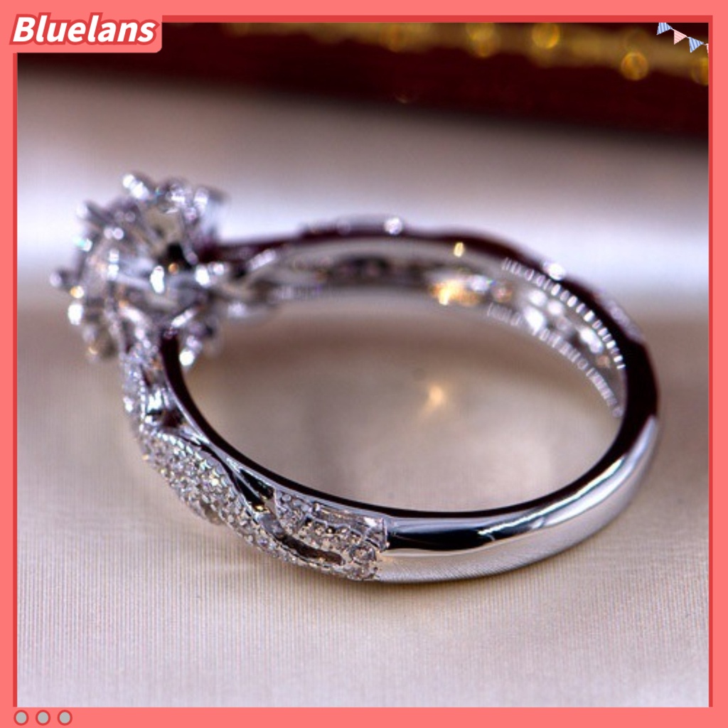 Bluelans Cincin Wanita Bentuk Bunga Aksen Berlian Imitasi Untuk Hadiah Valentine