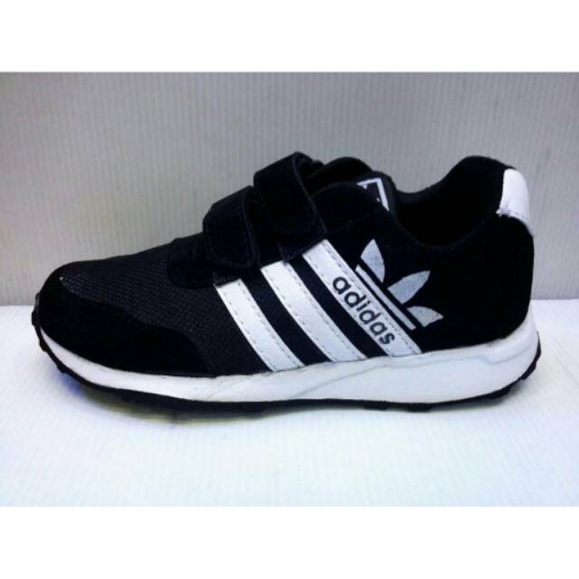 Sepatu Adidas anak cocok buat sekolah