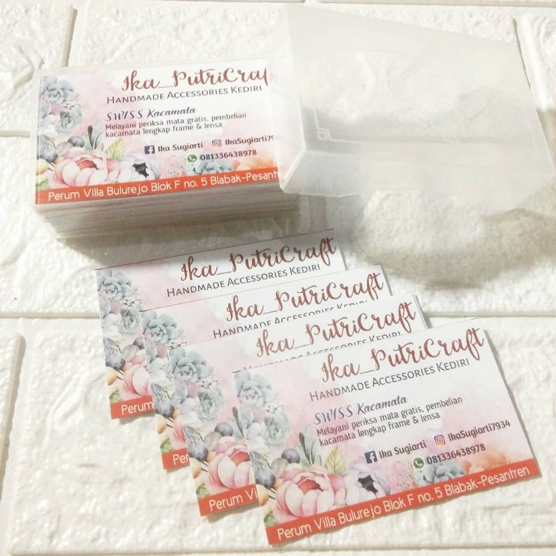 

Kartu nama usaha uk.9x5,5 cm isi 50 lembar free box plastik