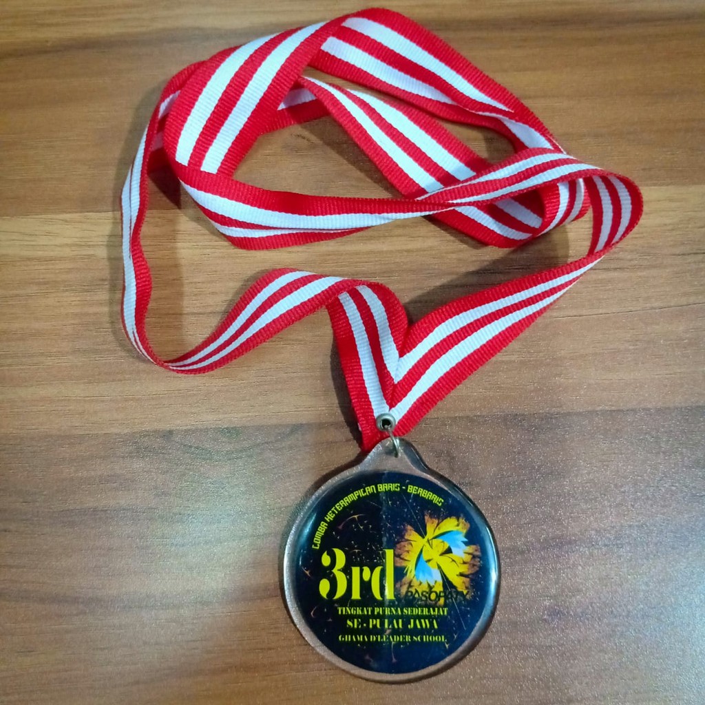 MEDALI AKRILIK RESIN MURAH MERIAH GROSIR
