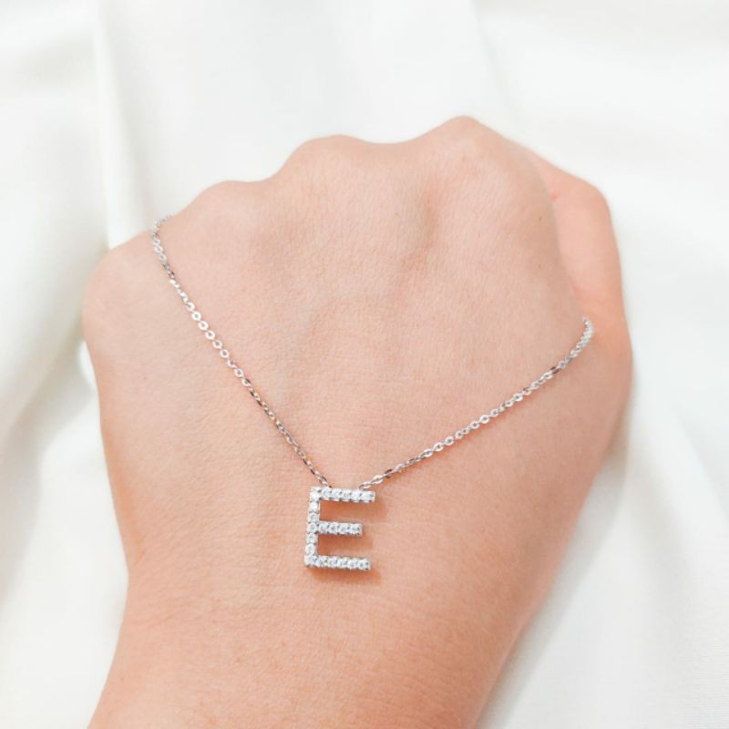 Kalung nagita emas asli huruf e hadiah ultah