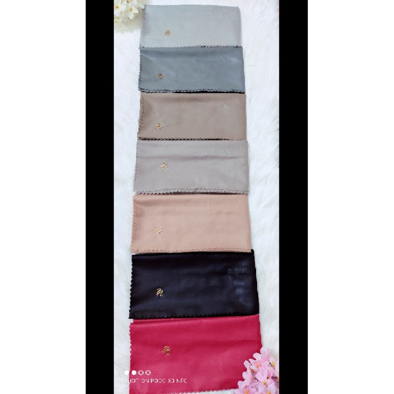 HIJAB SEGI EMPAT NARAYA PREMIUM